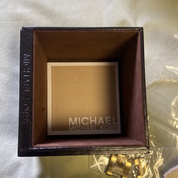 Michael Kors Gold Watch with Blue Face - Picture 11 of 13